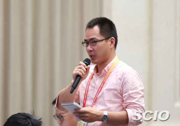 中國日?qǐng)?bào)記者提問（劉健 攝）